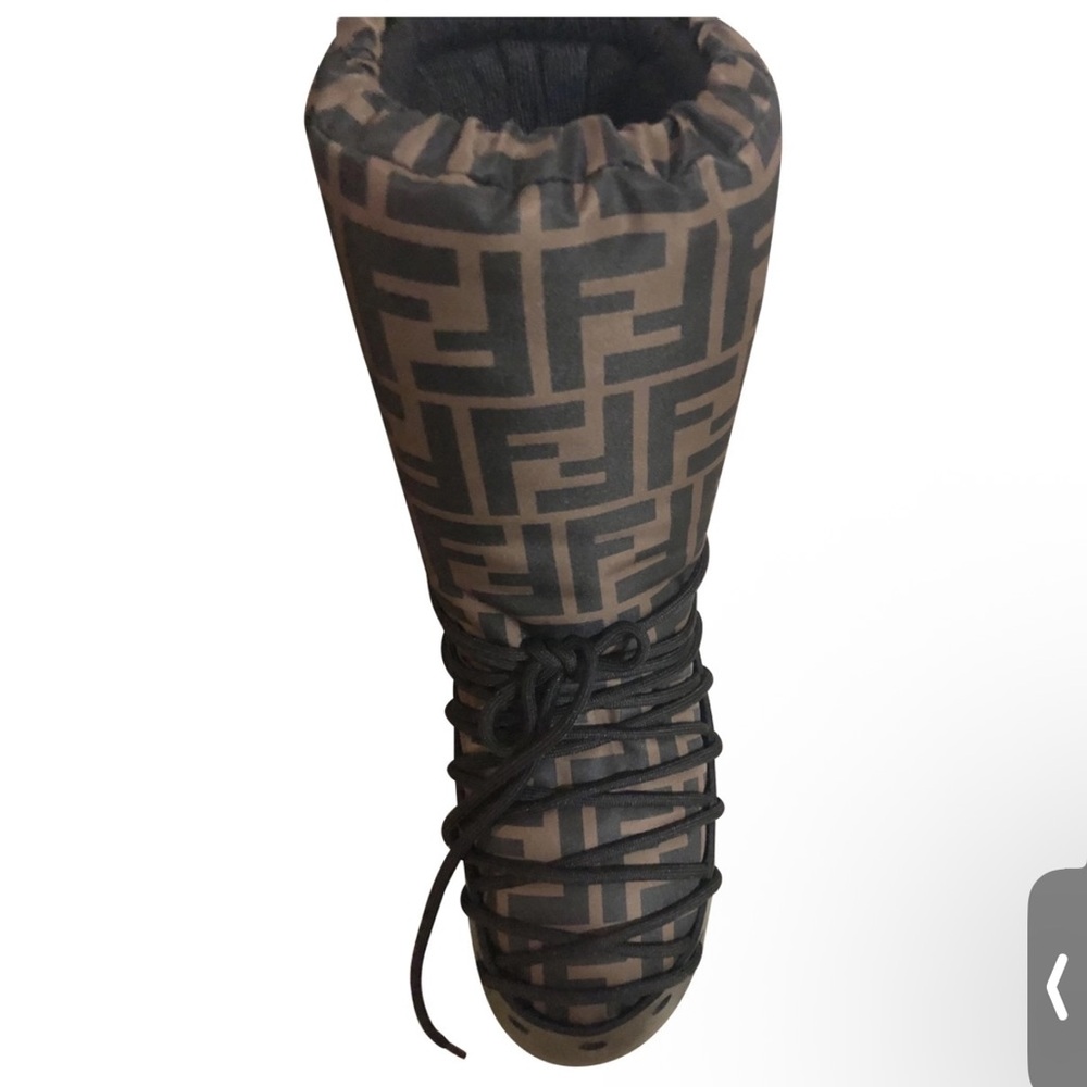 Fendi Black and Brown Monogram Lace-Up Boots - Picture 4 of 4
